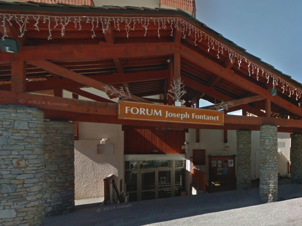 Val Thorens Lift Pass Office (Forum Joseph Fontanet)