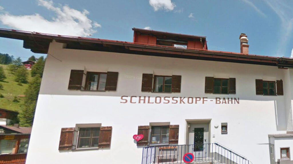 Schlosskopf Lech Skipassbüro