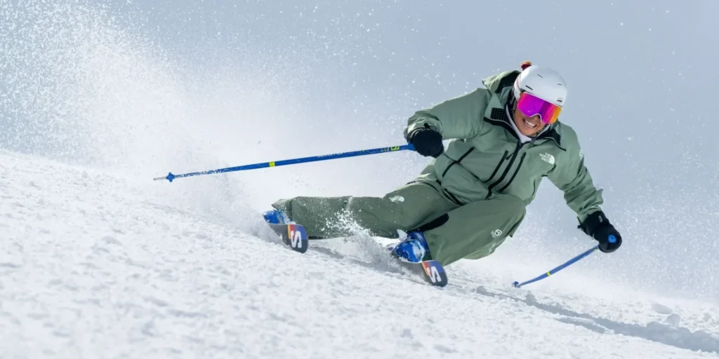 New Generation skiing carving turns