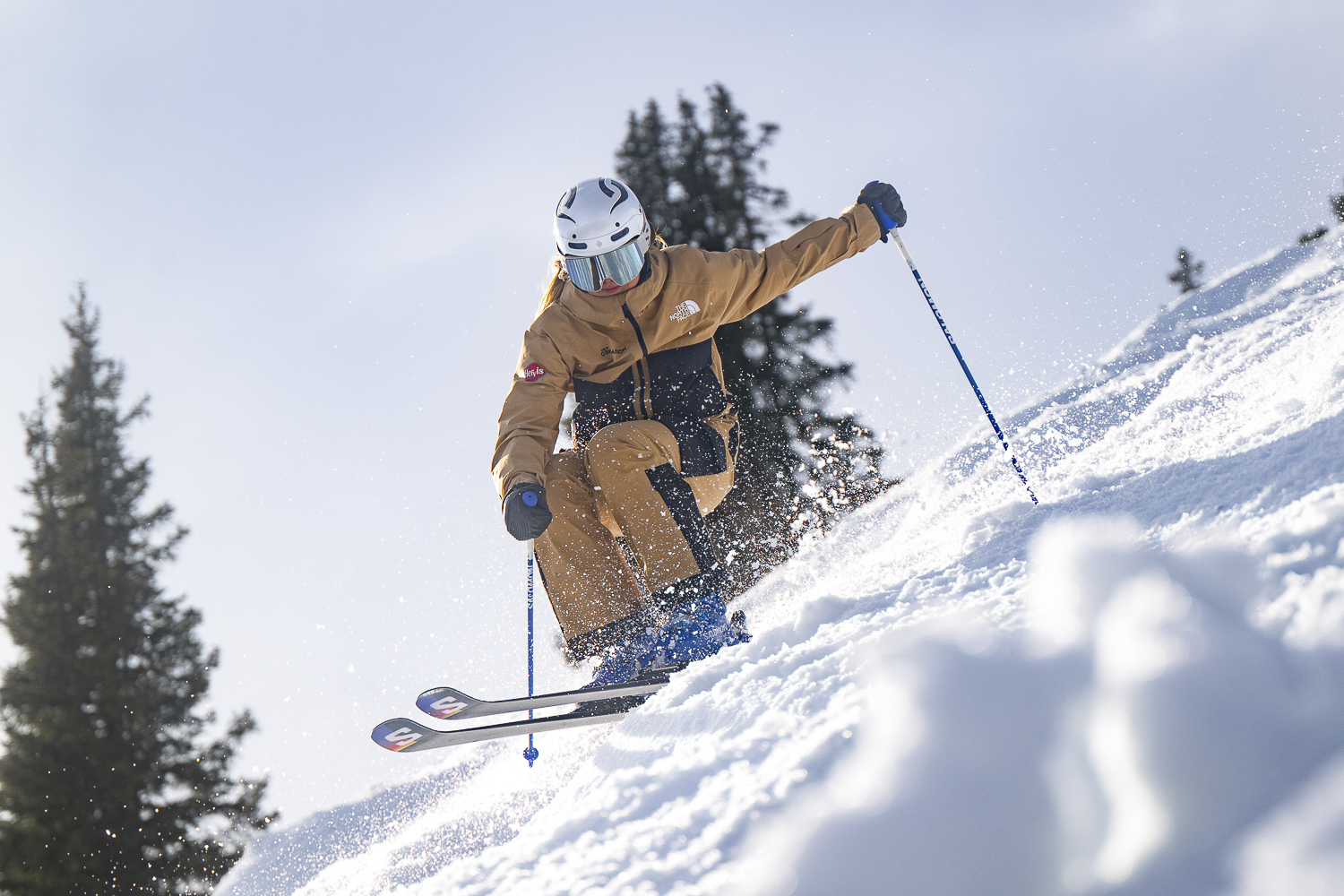 Moniteur de ski New Generation skiant