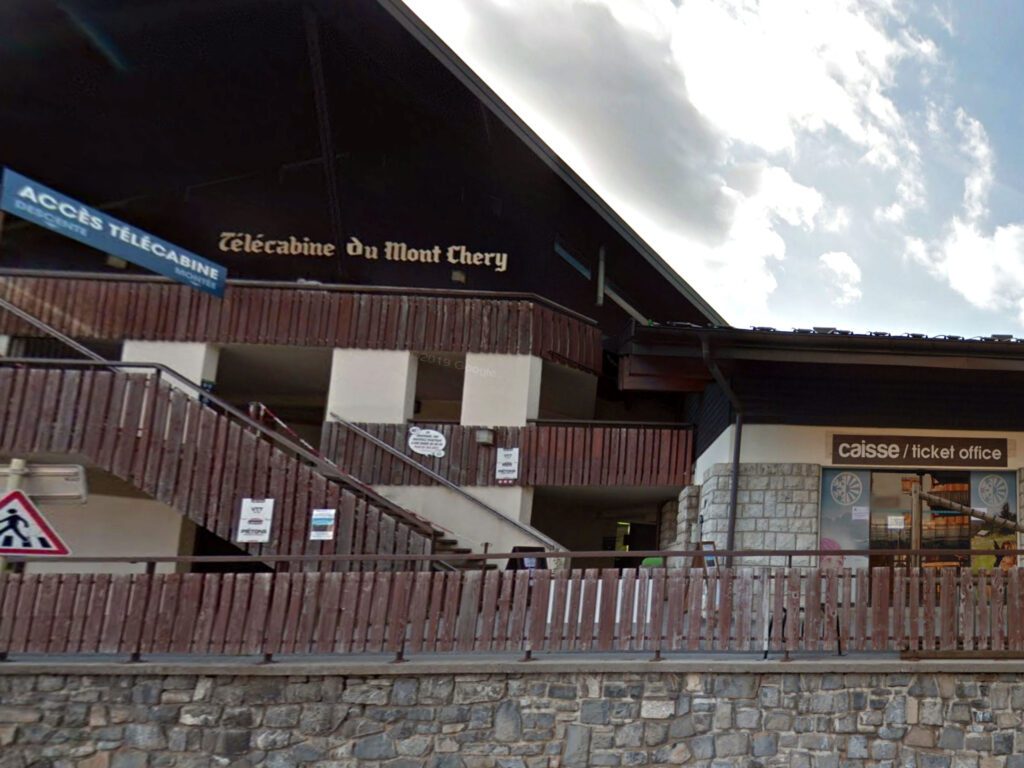 Mont Cherry Les Gets-Liftkartenbüro