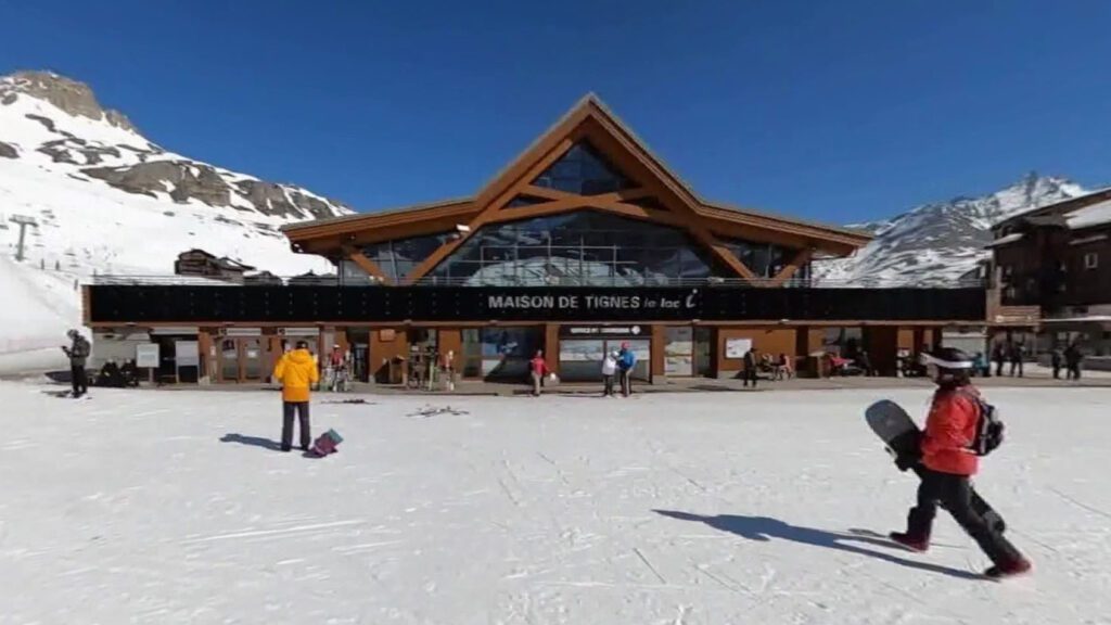 Tignes Ski Pass Office Toviere Maison du Lac (Tignes le Lac)