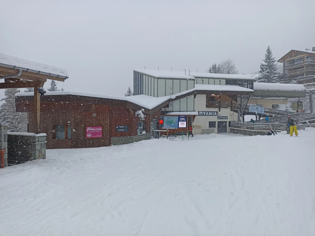 New Generation Ski School Meeting Point in La Tania
