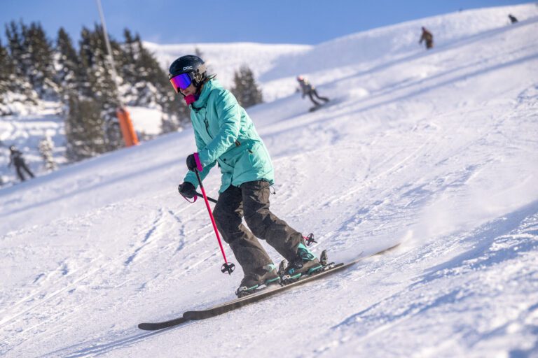 Al New Gen Low Res 22123477