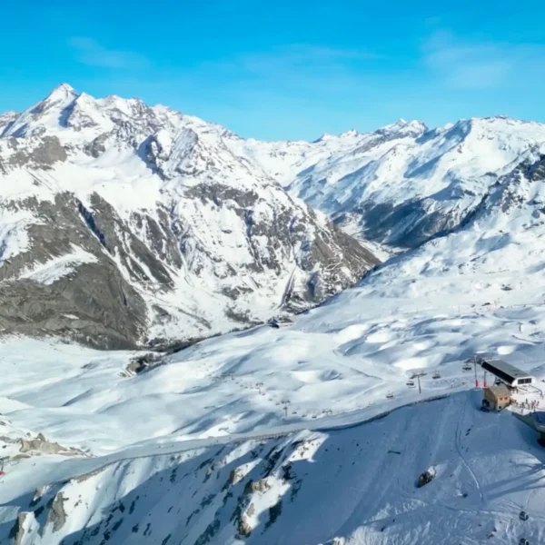 A view down towards La Daille and the surrounding slopes of Val d'Isere from the top of Tommeuses.