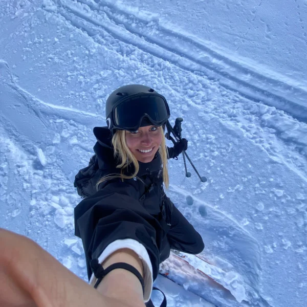 Elissa Dresdner ski instructor