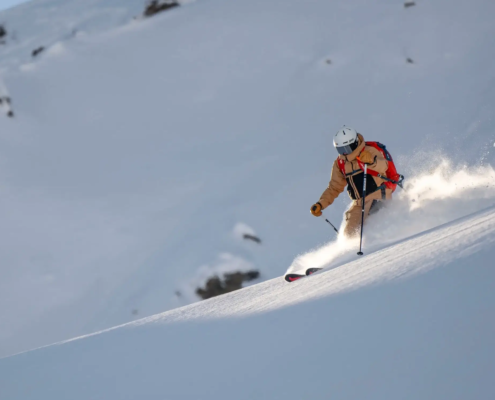 a ski Instructor skiing off-piste in La Plagne