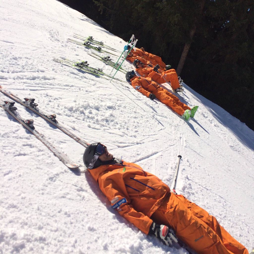 Ski instructor training Verbier - lying down